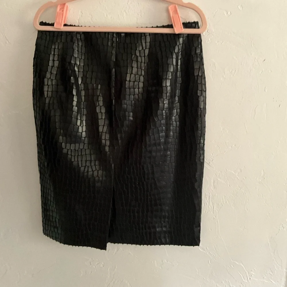 Anne Klein Black Faux Crocodile Embossed Leather Pencil Skirt Size 10 NWT - Picture 2 of 7